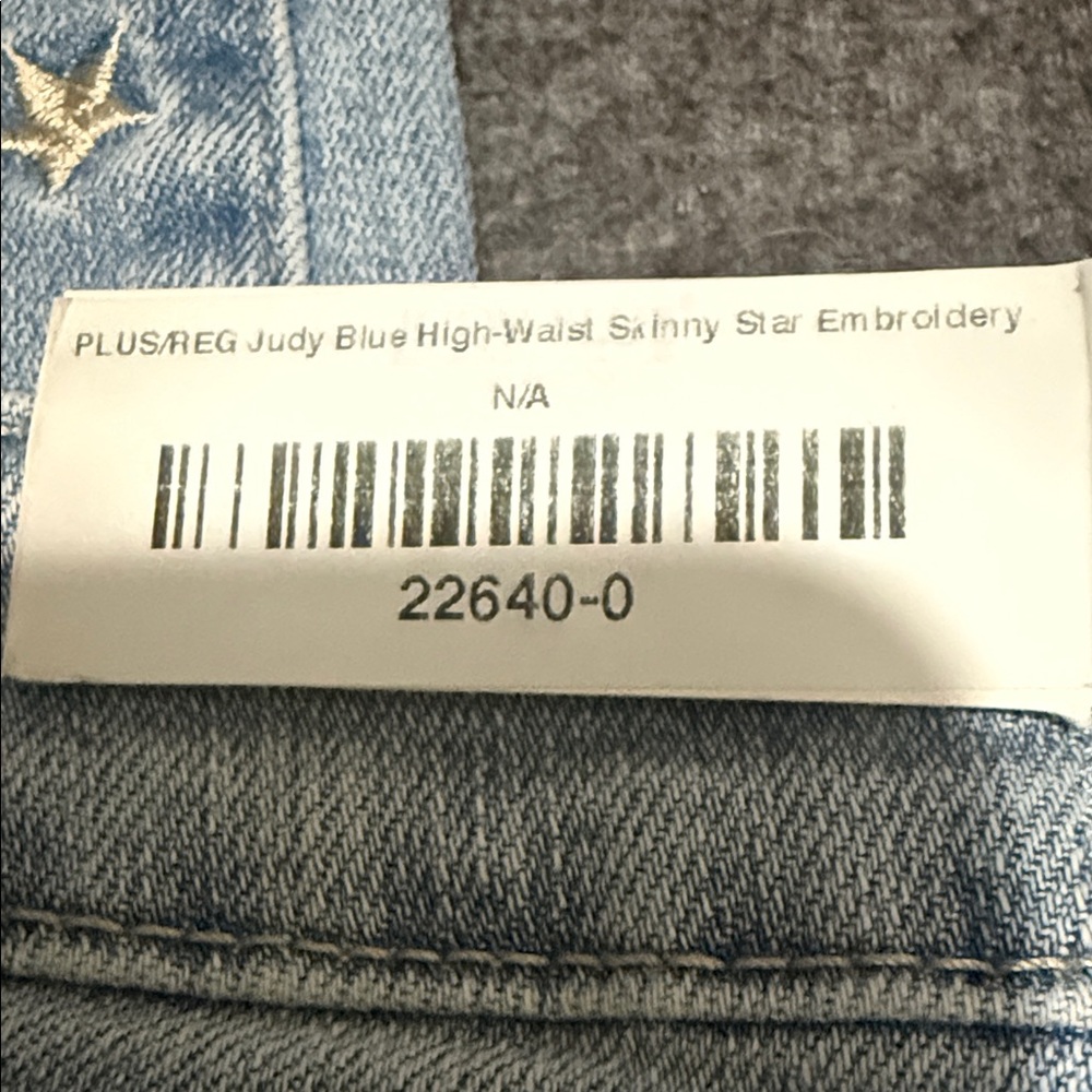 Judy Blue High-Waist Skinny Star Embroidered Jeans (Style JB88145) {0/24} NWT - Picture 11 of 12
